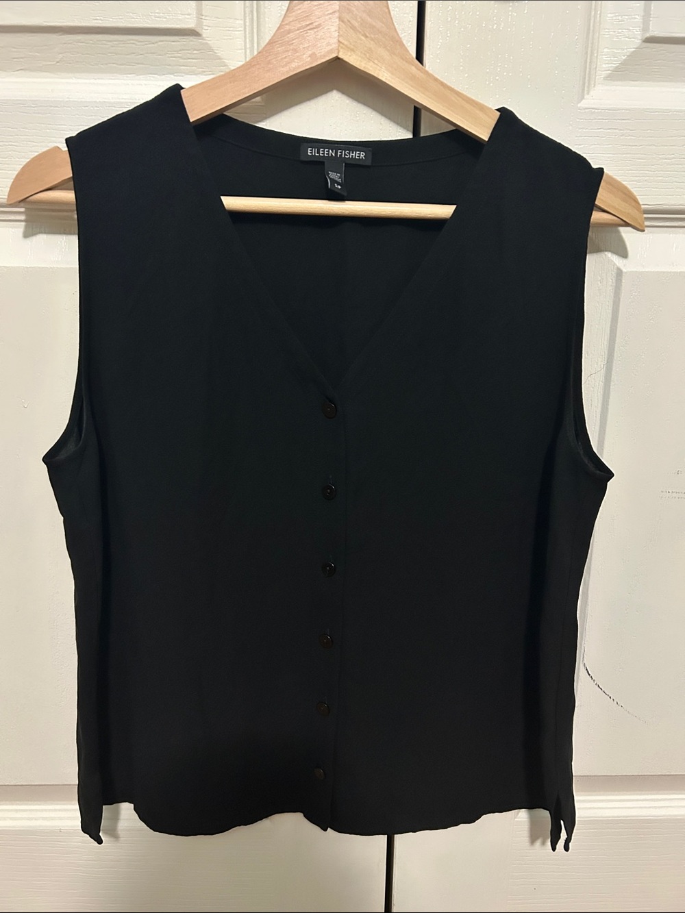 Eileen Fisher Black V-Neck Sleeveless Button-Front Camisole Size Small